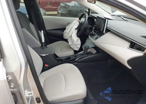 2021 Toyota Corolla Le z USA, uszkodzony, nr VIN JTDVPMAEXMJ150667